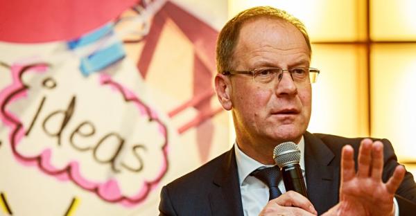 EIT is truly unique - Interview with Commissioner Tibor Navracsics
