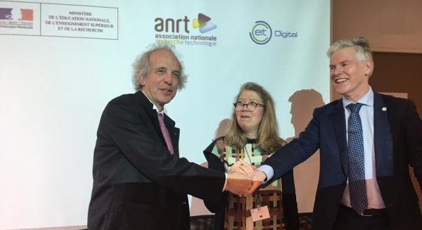 EIT Digital signs groundbreaking agreement in France for innovative industrial doctorates