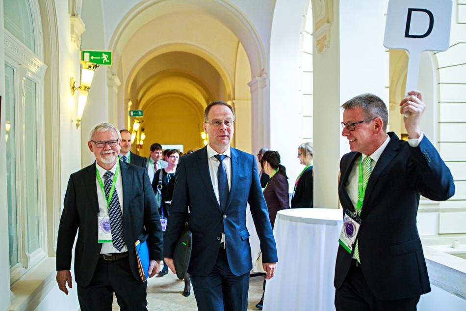INNOVEIT 2016 - Innovation Tour, Commissioner Navracsics, Peter Olesen EIT GB Chairman